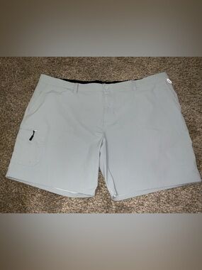 Realtree Fishing  Light Gray Men's Flat Front Shorts with Side Pocket 3XL